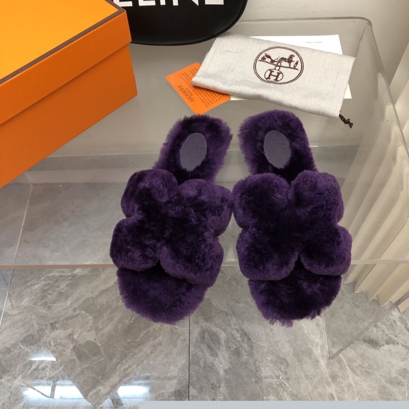 H**mes slippers